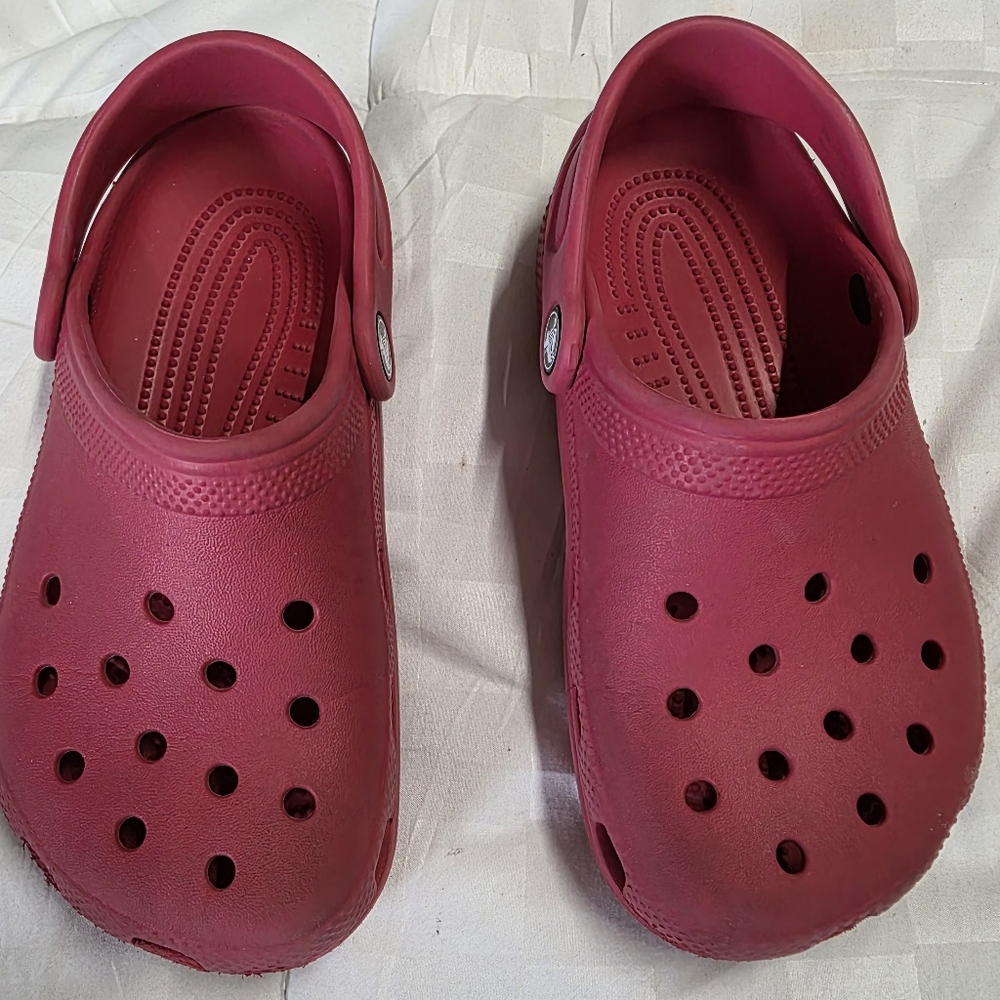 CROCS Kids Berry Clogs Childs Size 1